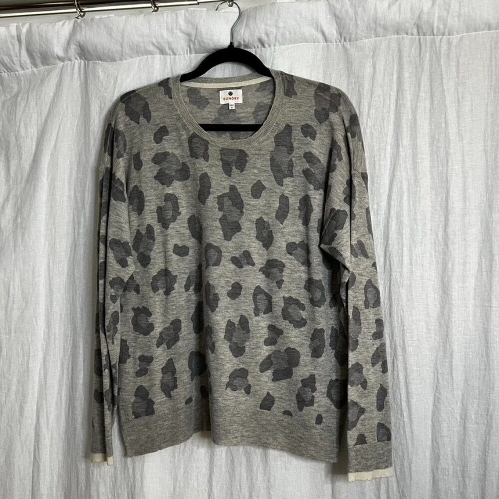 Sundry Leopard Sweater Size 2